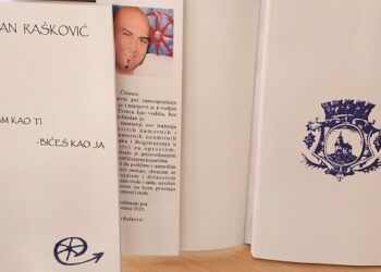 Osvanula 15 zbirka pesama, poema i refleksija Zorana Raškovića