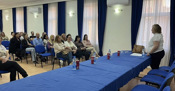 SNS Bela Crkva organizovao tribinu o prevenciji nasilja u porodici