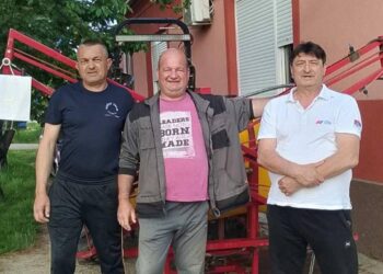 Podrška domaćinima: SNS u Crvenoj Crkvi posetio gazdinstvo Dragana Milutinovića