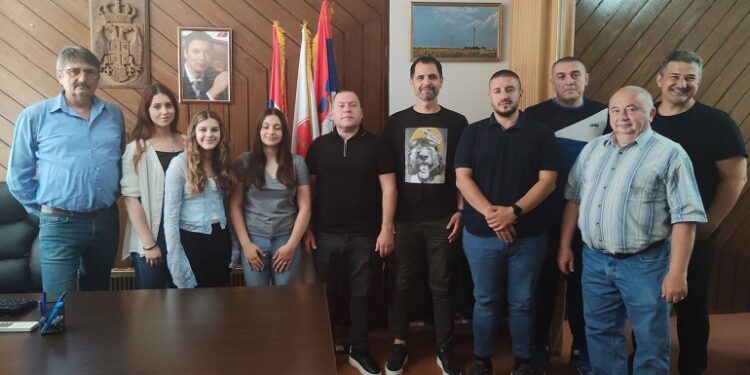 Prijem za šampionke stonoteniskog kluba „Banatul“ Lokve u Skupštini opštine Alibunar