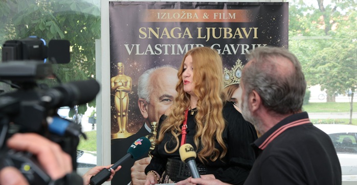 KC Vršac: Izložba „Snaga ljubavi“ Vlastimir Gavrik otvorena u Domu vojske