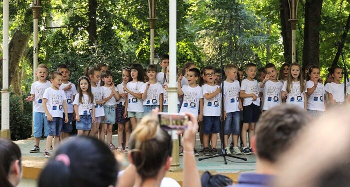 Mesec roditeljstva obeležen u Gradskom parku uz osmehe, igru i podršku porodicama