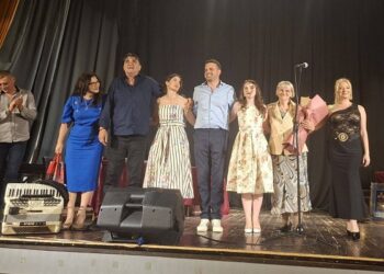 Slađani Liptak uručena Zlatna povelja na festivalu Vitezovo proleće