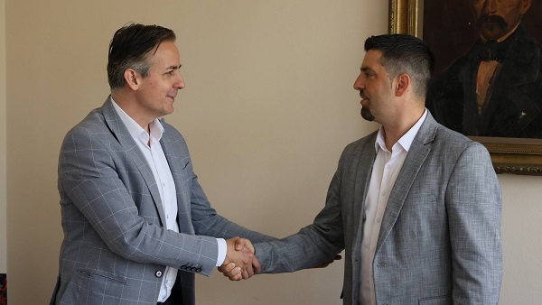 Dr Kačina posetio Narodno pozorište „Sterija“: Nova energija i ambiciozni planovi za vršački teatar