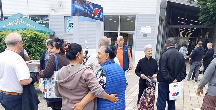 Aktivisti SNS i danas u Beloj Crkvi razgovarali sa narodom