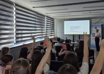 U Domu omladine održano predavanje o ugroženosti životne sredine