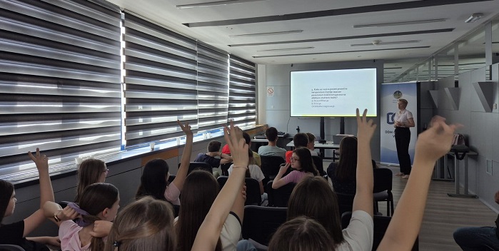 U Domu omladine održano predavanje o ugroženosti životne sredine