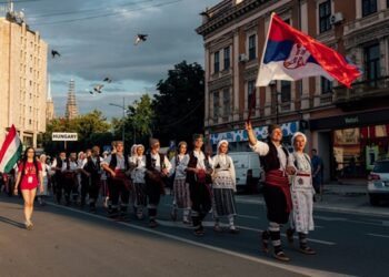 KC Vršac: Svečano otvoren 27. Međunarodni festival folklora „Vršački venac“