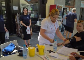 SNS Bela Crkva organizovao Bazar zdravlja: Preventiva, saveti i edukacija