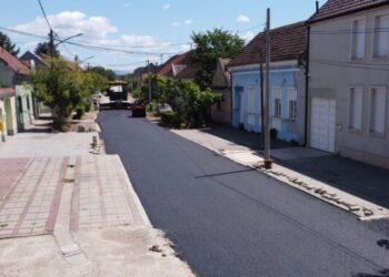 Radovi na projektu revitalizacije sedam ulica: Novi asfalt u Karađorđevoj ulici (VIDEO)