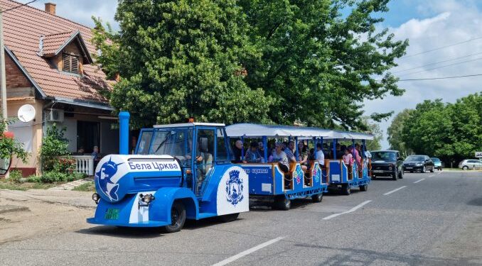 Letnja atrakcija u Beloj Crkvi: Turistički vozić ima po četiri polaska dnevno