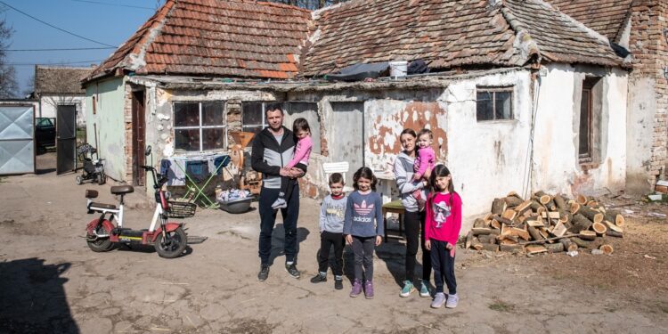 Trojka iz bloka 25. jula u Vršcu: Pomoć za porodicu Čupa iz Uljme