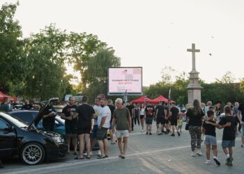 Više od 100 modifikovanih automobila na 12. vršačkom auto-skupu