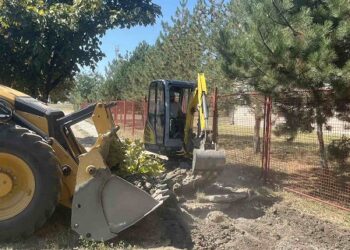 Počeli radovi na uređenju trotoara u zoni OŠ „Paja Jovanović“
