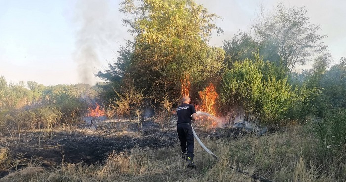 Brza reakcija vatrogasaca sprečila širenje požara u Velikoj Gredi