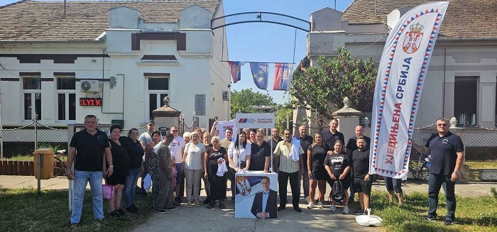 Aktivisti SNS u Plandištu i Jermenovcima
