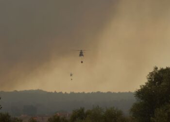 Velika akcija gašenja požara u atarima sela Grebenac i Kajtasovo (VIDEO)