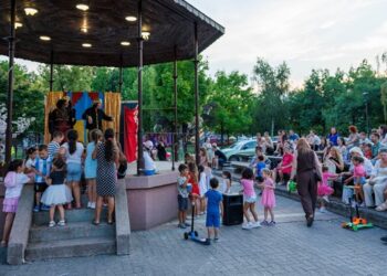 KC Vršac: „Uspavana Ružica“ oduševila mališane
