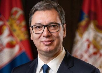 Vučić: Vatrogasci su heroji – Čuvaj Srbiju Srbine, to je tvoja zemlja! (VIDEO)