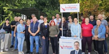 Aktivisti SNS Alibunar održali štand u Ilandži