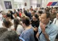SNS Vršac: Nezapamćeno interesovanje, stotine građana u redovima za podršku listi „Aleksandar Vučić – Ujedinjena Srbija“