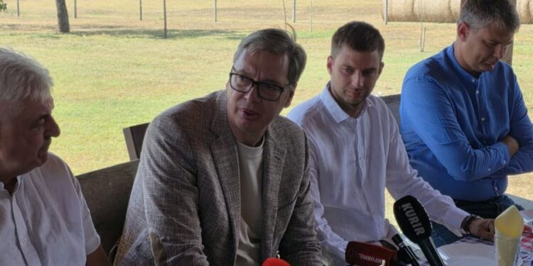 Predsednik Vučić: Dok se za bilo šta pitam, niko u Deliblatskoj peščari neće da gradi ništa osim ekosistema