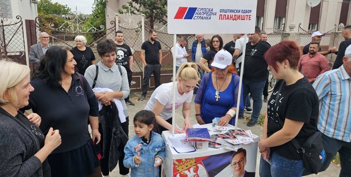 Aktivisti SNS u Jermenovcima i Plandištu: Raste podrška Aleksandru Vučiću