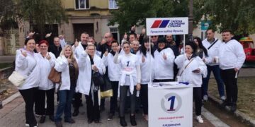 SNS Vršac: Veliko interesovanje građana za štandove liste Aleksandar Vučić – Ujedinjena Srbija širom Vršca