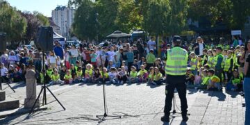 Kabinet gradonačelnice: Vršac okupio sve generacije na Karavanu bezbednosti: Deca učila, spasilačke službe pokazale spremnost